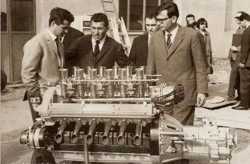 Giotto Bizzarrini, Ferruccio Lamborghini és Giampaolo Dallara 1963-ban,